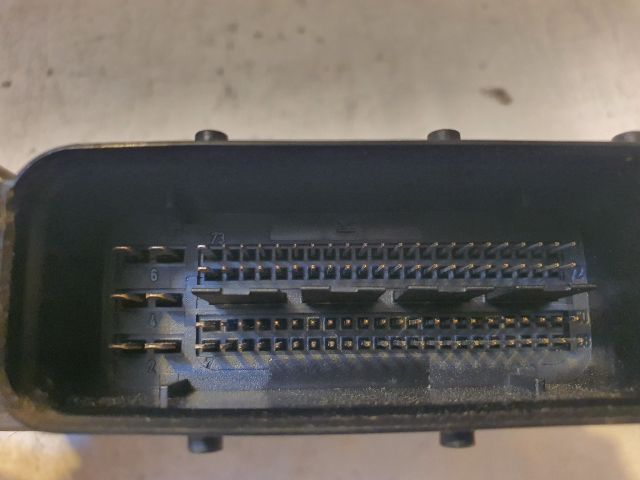 bontott VW CADDY Motorvezérlő