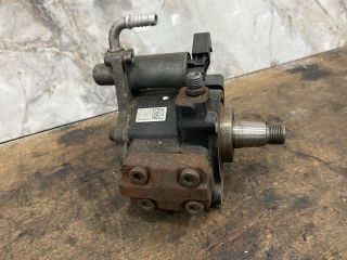 bontott VW CADDY Nagynyomású Szivattyú