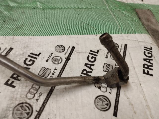 bontott VW CADDY Turbó Olajcső