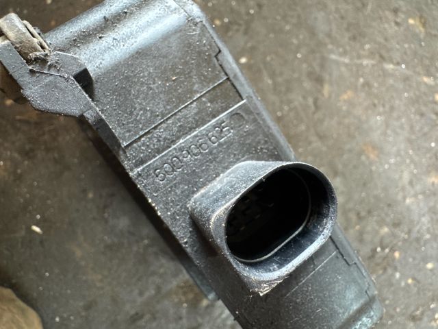 bontott VW CADDY Turbó Vákum Szelep