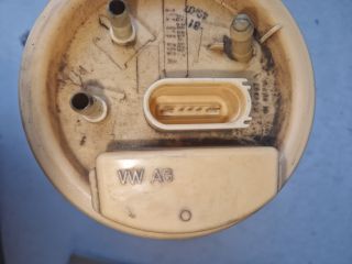 bontott VW CADDY Üzemanyag Szivattyú