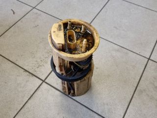 bontott VW CADDY Üzemanyag Szivattyú