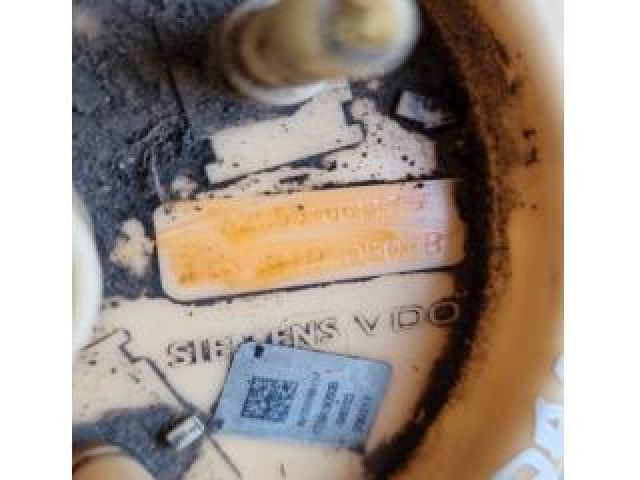 bontott VW CADDY Üzemanyag Szivattyú