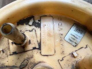 bontott VW CADDY Üzemanyag Szivattyú