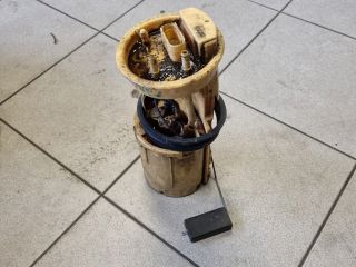 bontott VW CADDY Üzemanyag Szivattyú