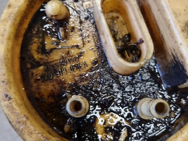 bontott VW CADDY Üzemanyag Szivattyú