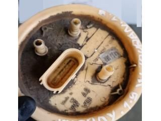 bontott VW CADDY Üzemanyag Szivattyú