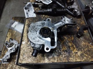 bontott VW CADDY Vákumpumpa