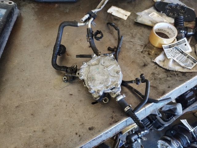 bontott VW CADDY Vákumpumpa