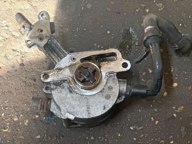 bontott VW CADDY Vákumpumpa