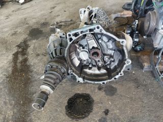 bontott VW CADDY Váltó (Mechanikus)