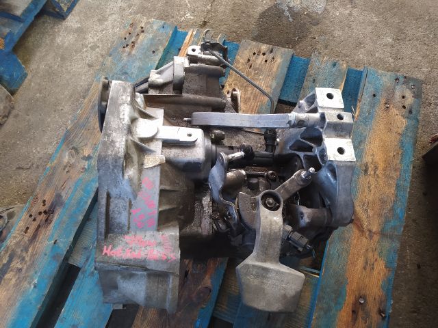 bontott VW CADDY Váltó (Mechanikus)