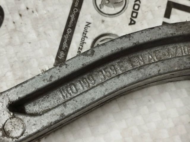 bontott VW CADDY Váltó Tartó Bak (Pozíciófüggetlen)