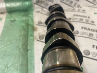 bontott VW CADDY Vezérműtengely (Magában)