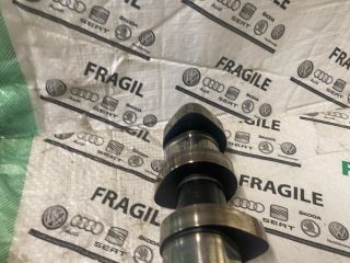 bontott VW CADDY Vezérműtengely (Magában)