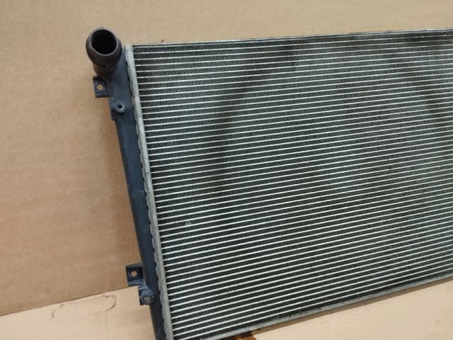 bontott VW CADDY Vízhűtő Radiátor (Klímás)