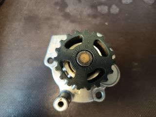 bontott VW CADDY Vízpumpa