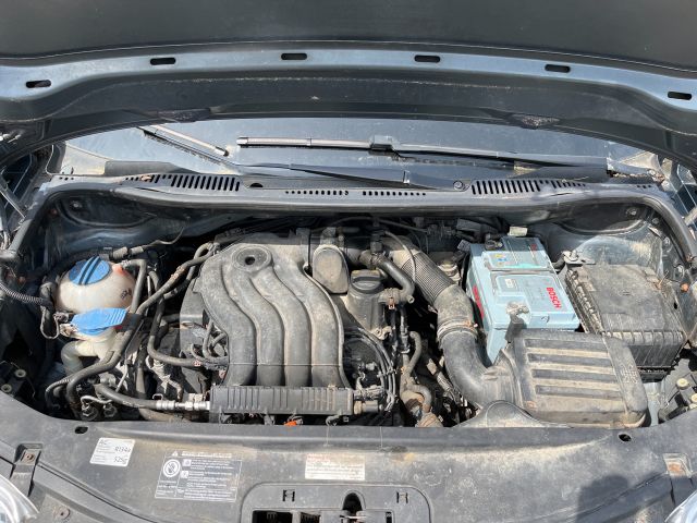 bontott VW CADDY Jobb első Gólyaláb (Lengécsillapító, Rugó)