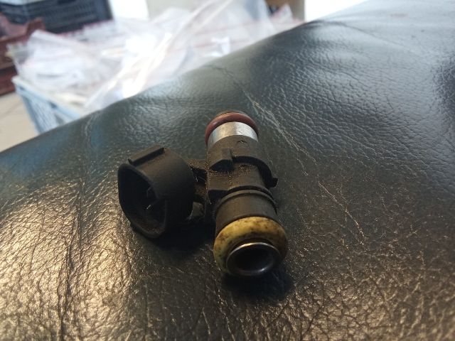 bontott VW CADDY Porlasztó (1 db)