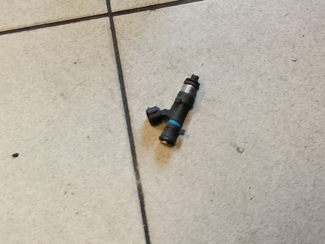 bontott VW CADDY Porlasztó (1 db)