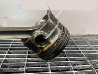 bontott VW CADDY Dugattyú