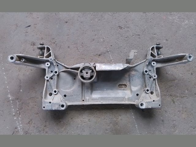 bontott VW CADDY Első Bölcső