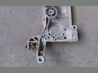 bontott VW CADDY Első Bölcső