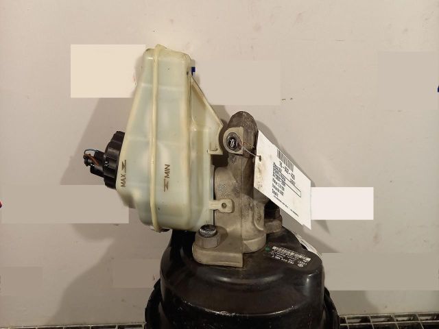 bontott VW CADDY Főfékhenger