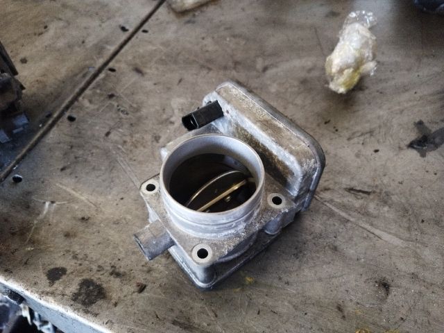 bontott VW CADDY Fojtószelep (Elektromos)