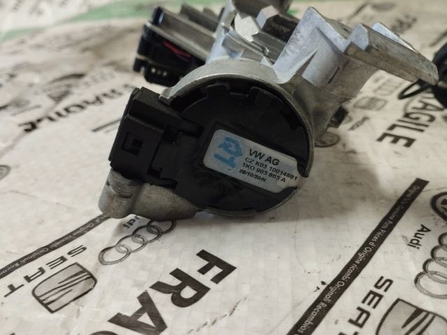 bontott VW CADDY Gyújtáskapcsoló