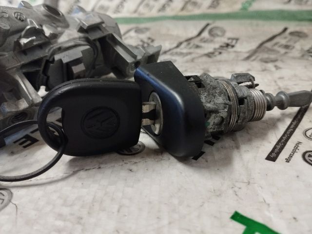 bontott VW CADDY Gyújtáskapcsoló