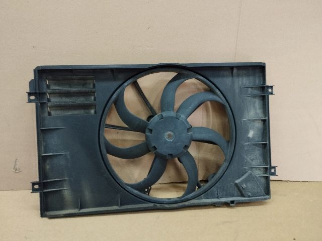 bontott VW CADDY Hűtőventilátor