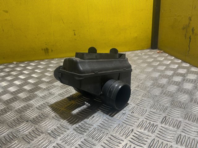 bontott VW CADDY Légbeömlő Cső