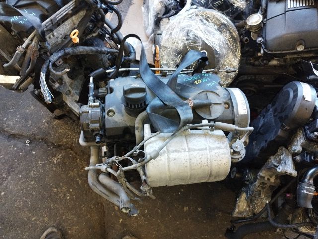 bontott VW CADDY Motor (Fűzött blokk hengerfejjel)