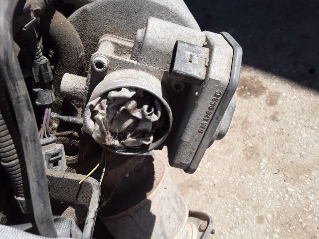 bontott VW CADDY Motor (Fűzött blokk hengerfejjel)