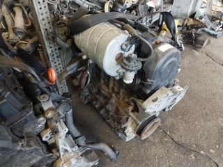 bontott VW CADDY Motor (Fűzött blokk hengerfejjel)
