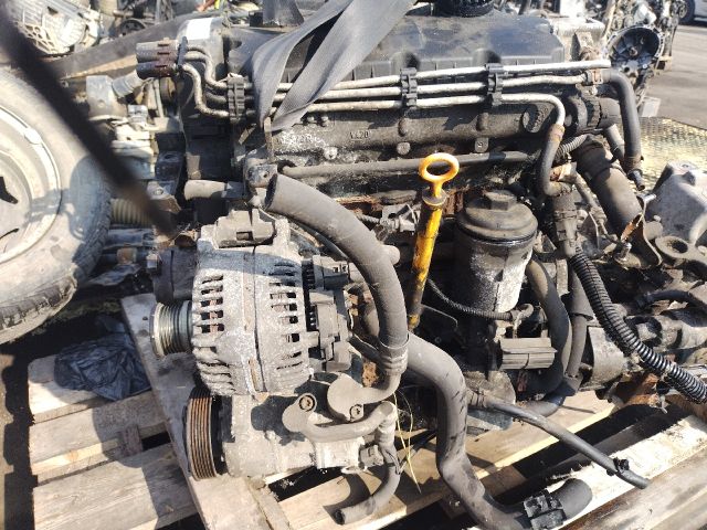 bontott VW CADDY Motor (Fűzött blokk hengerfejjel)