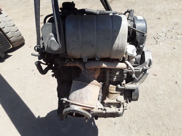 bontott VW CADDY Motor (Fűzött blokk hengerfejjel)