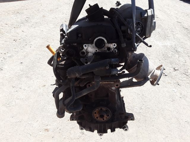 bontott VW CADDY Motor (Fűzött blokk hengerfejjel)