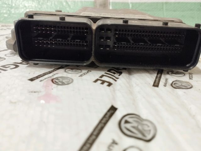 bontott VW CADDY Motorvezérlő