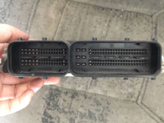 bontott VW CADDY Motorvezérlő