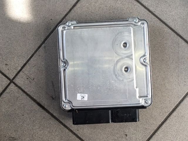 bontott VW CADDY Motorvezérlő