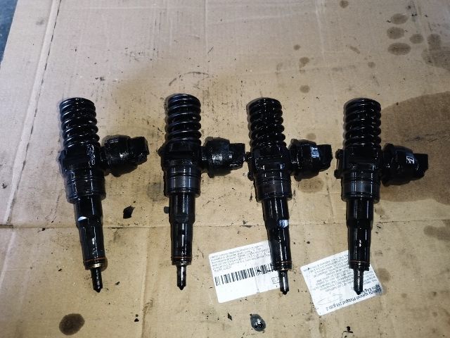 bontott VW CADDY Porlasztó (1 db)