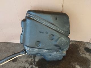 bontott VW CADDY Tank