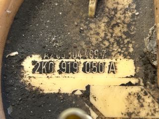 bontott VW CADDY Üzemanyag Szivattyú