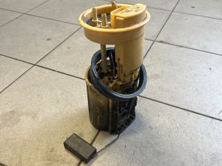 bontott VW CADDY Üzemanyag Szivattyú