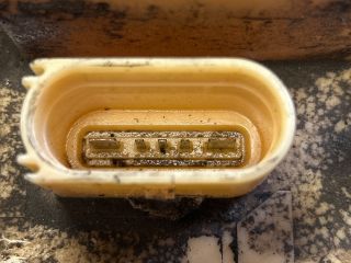 bontott VW CADDY Üzemanyag Szivattyú