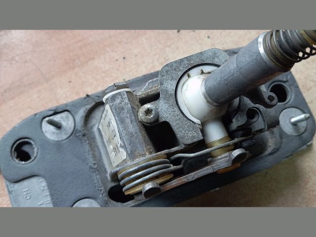 bontott VW CADDY Váltó Kulissza