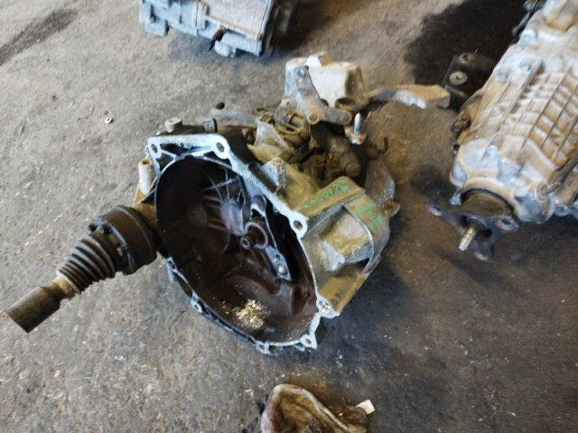 bontott VW CADDY Váltó (Mechanikus)