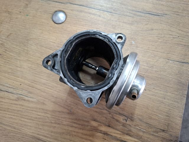 bontott VW CADDY EGR / AGR Vákum Szelep